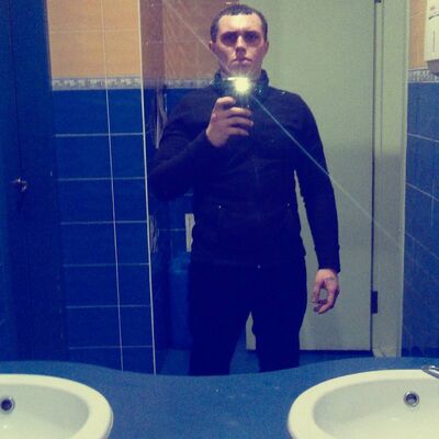  ,   Roman, 28 ,   ,   