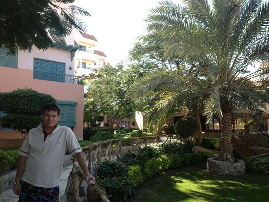  ,   Nik, 59 ,   