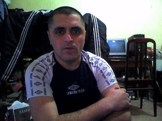  ,   Elnur, 52 ,   