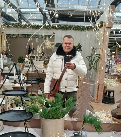  ,   Uwe Moeller, 51 ,   ,   