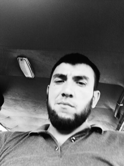  ,   Bek, 32 ,     , 