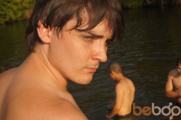  ,   Deymon, 37 ,  