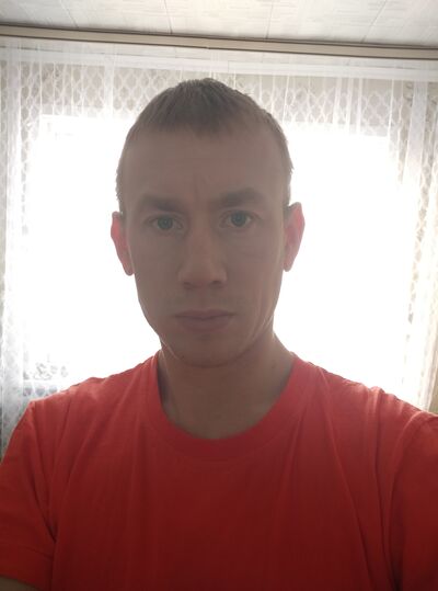  ,   Nikita, 32 ,   ,   