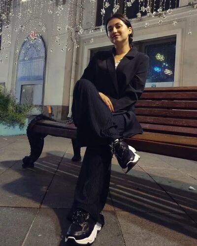  ,   Marina, 29 ,   , 