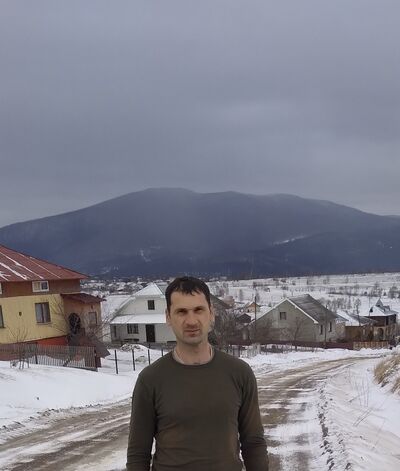  ,   Serhij, 34 ,   c 