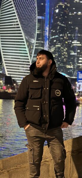  ,   Logan, 27 ,   ,   