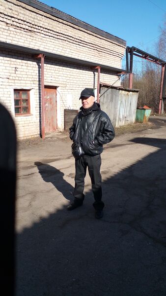  ,   Vladimir, 56 ,   c 