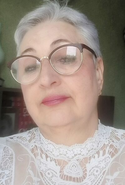  ,   Elena, 61 ,  