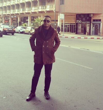  ,   Med Amine, 29 ,   ,   , c 