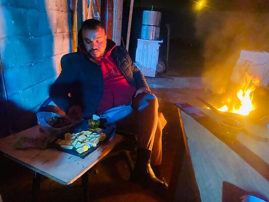  ,   Mehmet, 42 ,   ,   