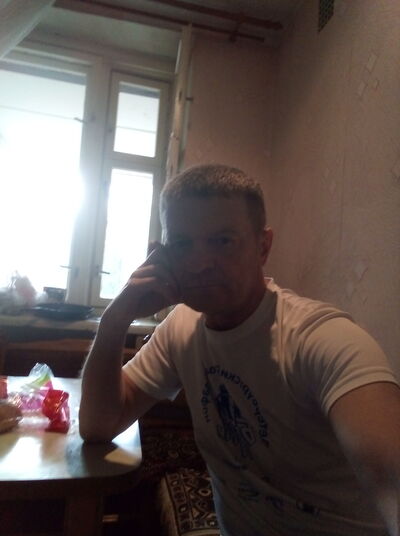  ,   Leonid, 54 ,  
