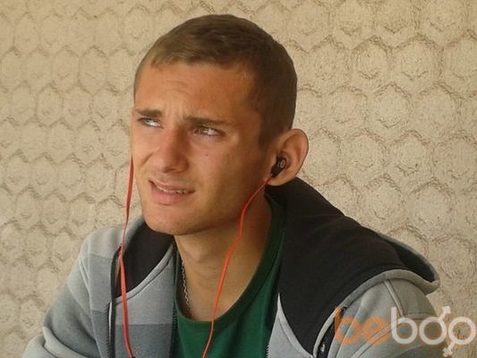  ,   Sergey, 32 ,   