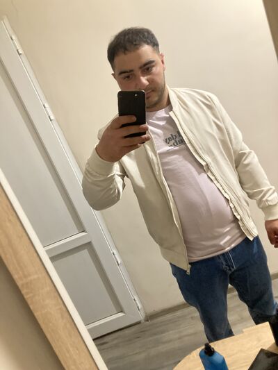  ,   Karlen, 26 ,   ,   