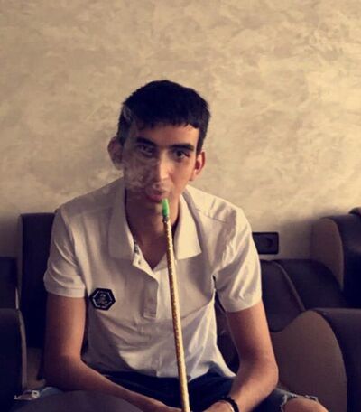  Acala del Rio,   , 27 ,   ,   