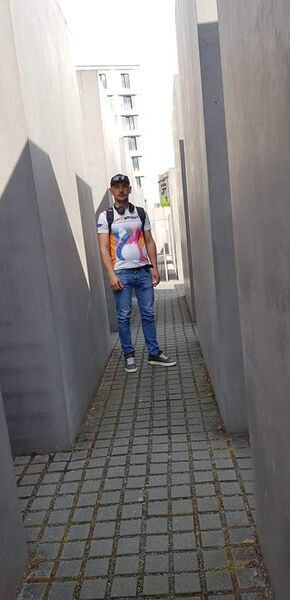  ,   Roman, 33 ,   ,   