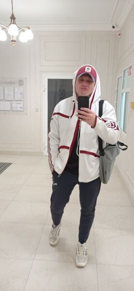  ,   Igor, 32 ,   ,   