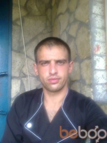  ,   Tjom, 40 ,   