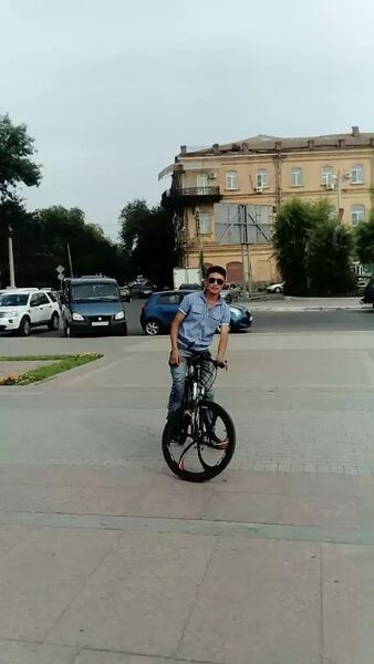  ,   Bahromjon, 30 ,   ,   , c 