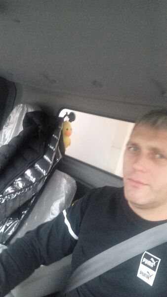  ,   Mikhail, 37 ,   ,   , c , 