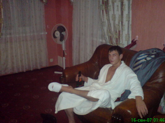  ,   Mikha, 43 ,   ,   , c 