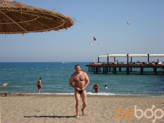  3094482  Denis, 47 ,    