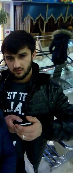  ,   Farik, 34 ,   