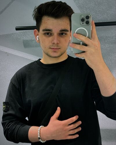  ,   Artem, 20 ,   ,   , c 