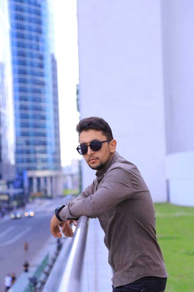  ,   Ismatullo, 30 ,   ,   