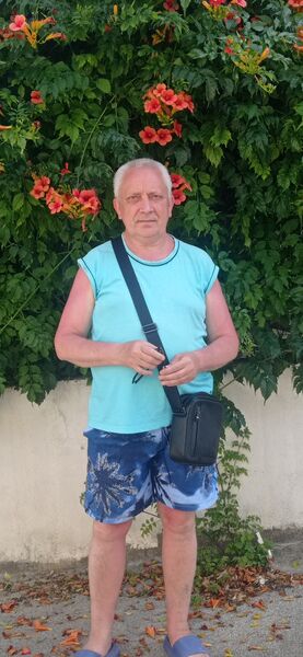  ,   Viktor, 61 ,   ,   