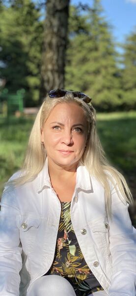  ,   Oxana, 49 ,  