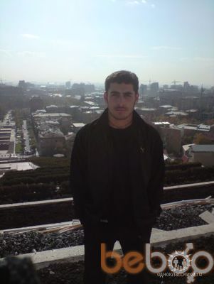  ,   Narek, 33 ,   