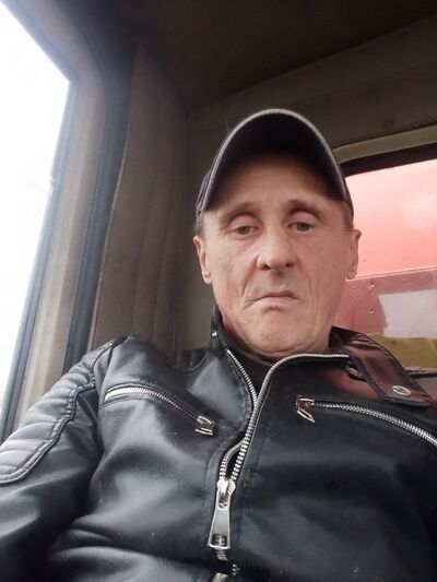  ,   Mikhail, 52 ,   ,   , c , 