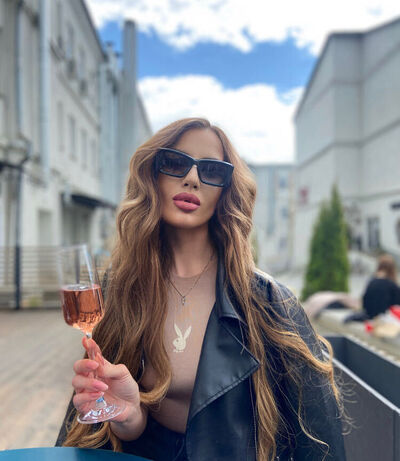  ,   Anastasia, 26 ,   ,   