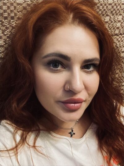  ,   Estie, 32 ,   c , 