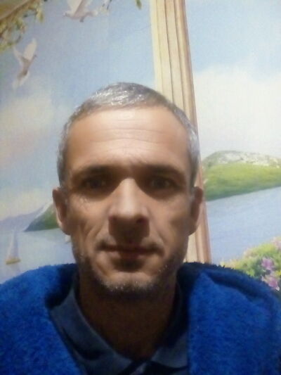  ,   Witay, 44 ,   