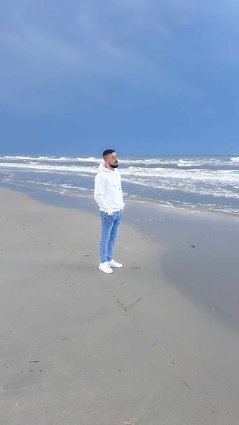  ,   Ivan, 24 ,   ,   