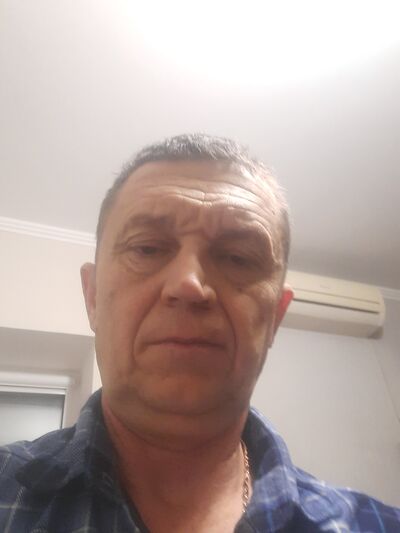  ,   Oleg, 52 ,   ,   