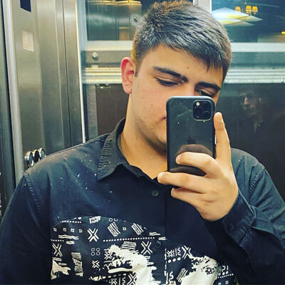  ,   Vasil, 21 ,   ,   