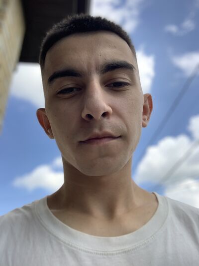  --,   Grisha, 23 ,   ,   