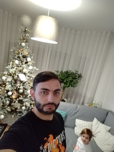  Praha,   Robert, 33 ,   , 