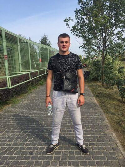  ,   Artem, 31 ,   ,   , c 