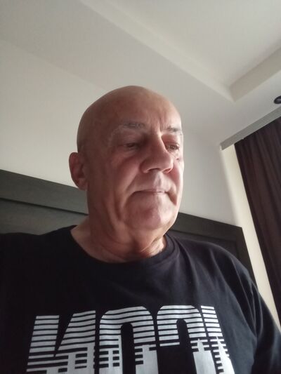   ,   Rade, 61 ,   ,   