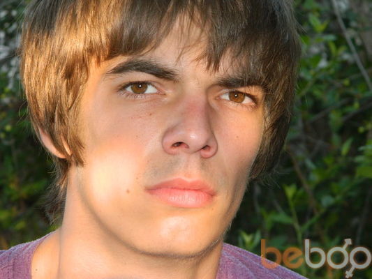  ,   Andre, 33 ,   