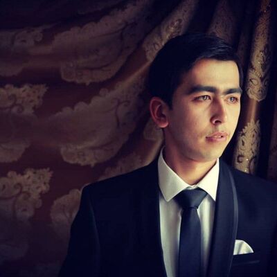  ,   Oybek, 31 ,   c 