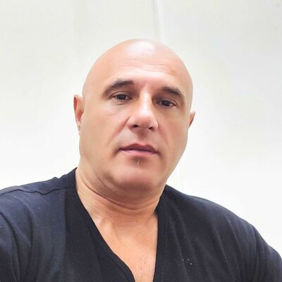  ,   Elvano David, 54 ,   c 