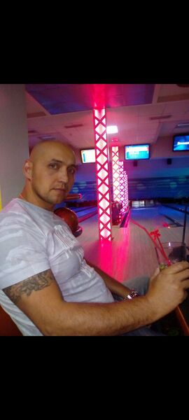  ,   Artur, 46 ,   ,   , c , 