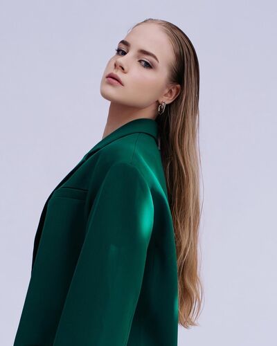  -,   , 25 ,  