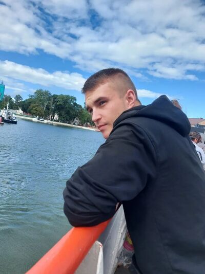  ,   Ivan, 25 ,   ,   , c , 