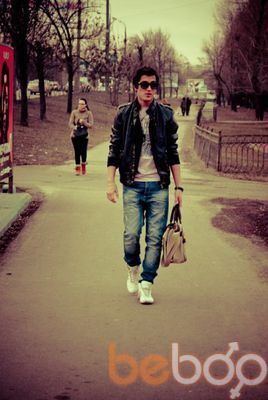  ,   Islam, 32 ,     , c 