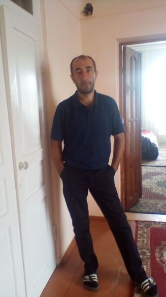  ,   Umar, 44 ,   